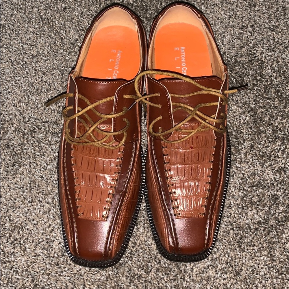 Men’s dress shoes